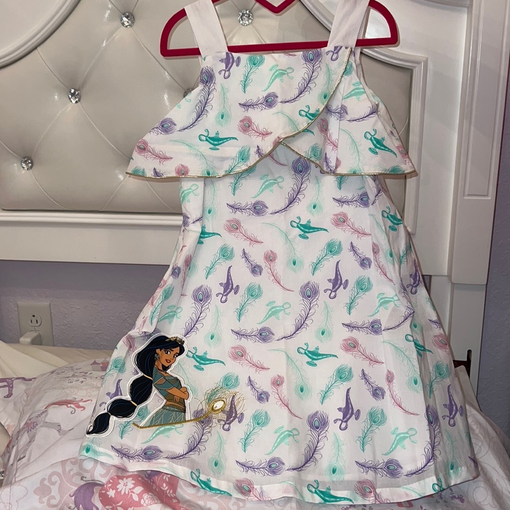 Disney princess Jazmin dress